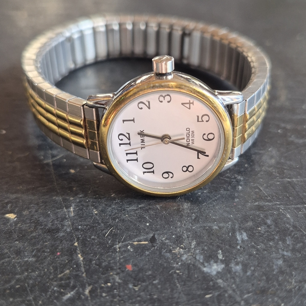Timex Easy Reader - Picture 7 of 7